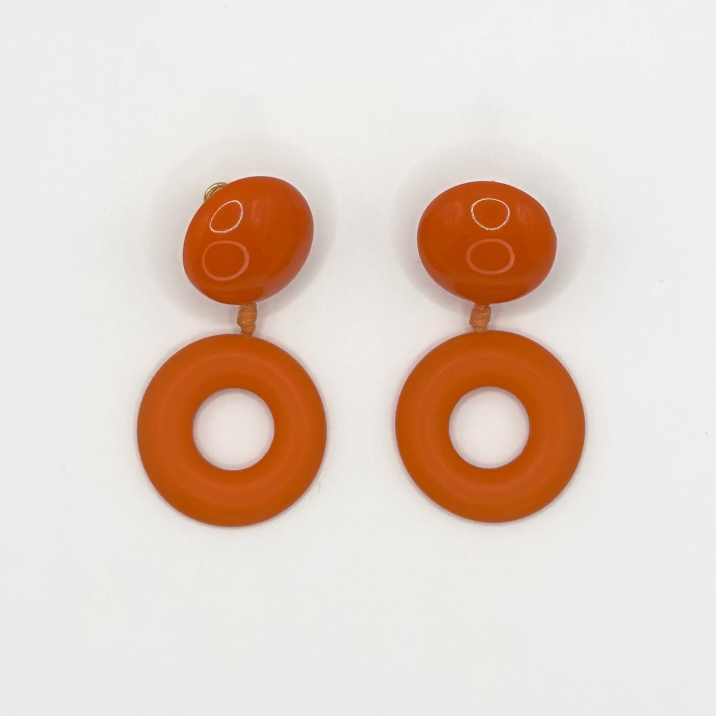 Brinco Dallas Laranja - Fridali Shop