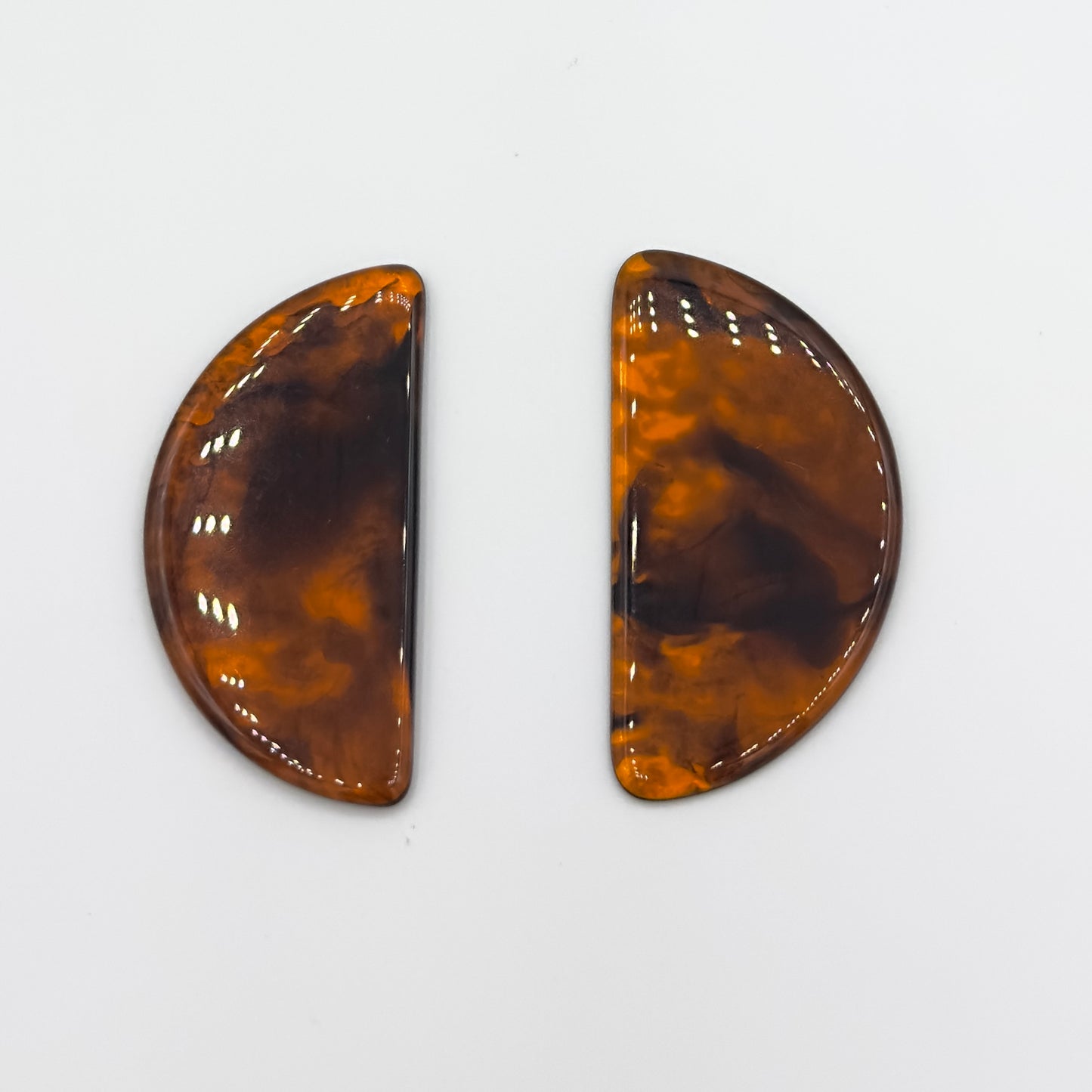 Brinco Meia Lua Tartaruga