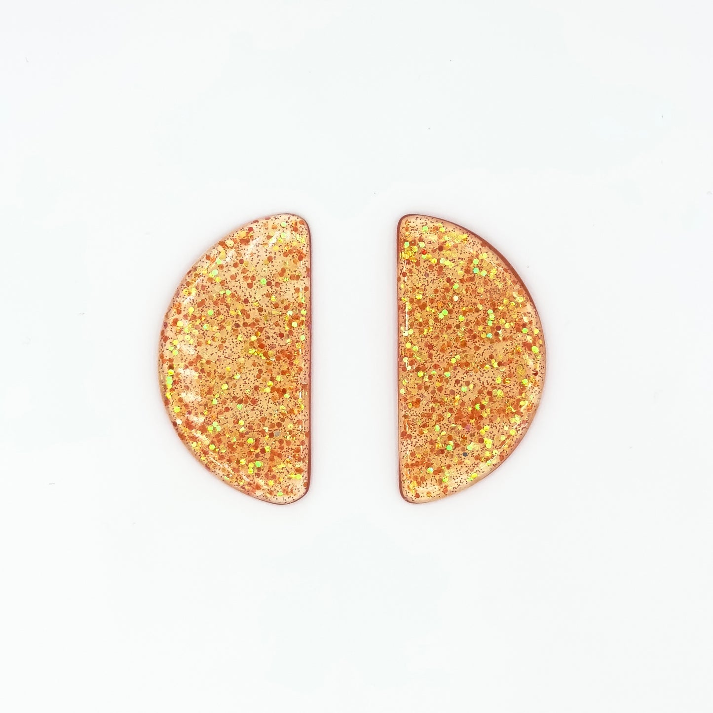 Brinco Meia Lua Laranja vibrante com glitter - Fridali Shop