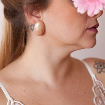 Brinco Round Orange Metalizado - Fridali Shop