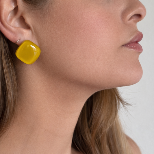 Brinco Quadrado Amarelo Mostarda - Fridali Shop
