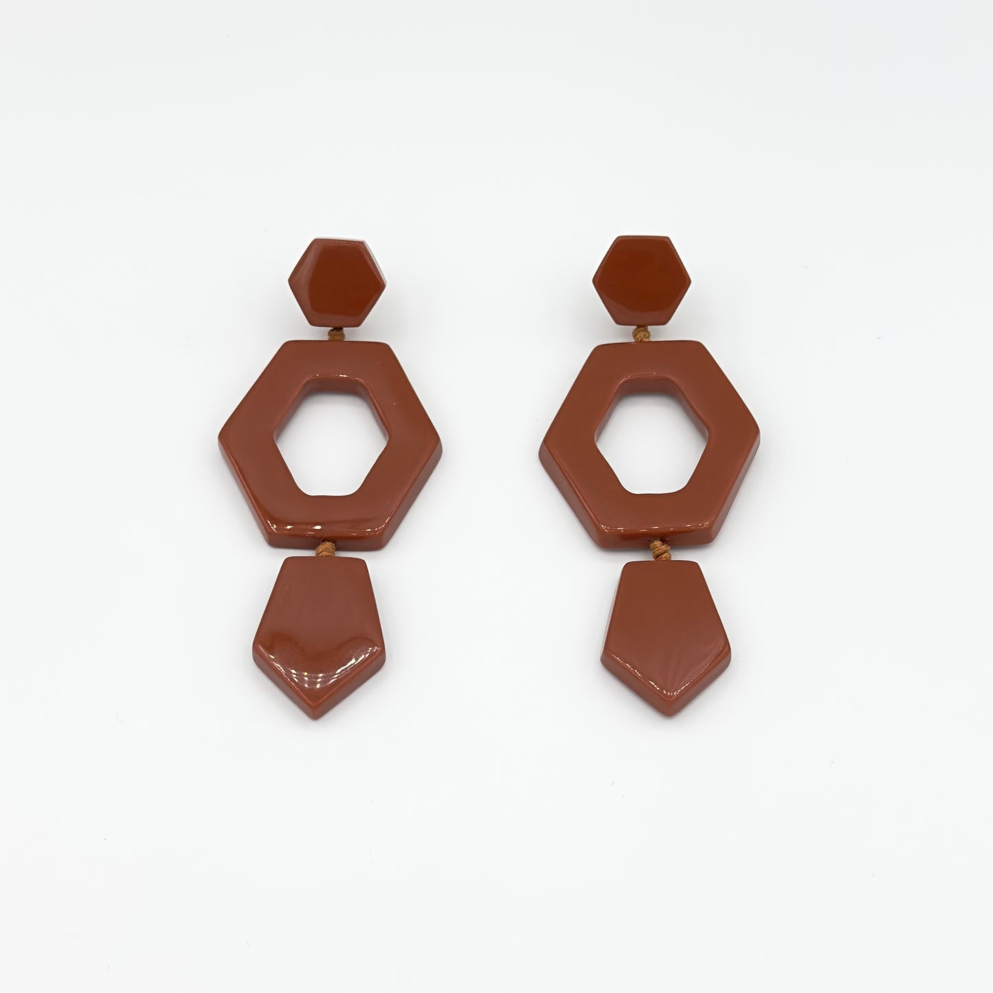 Brinco Statement Geométrico Terracota