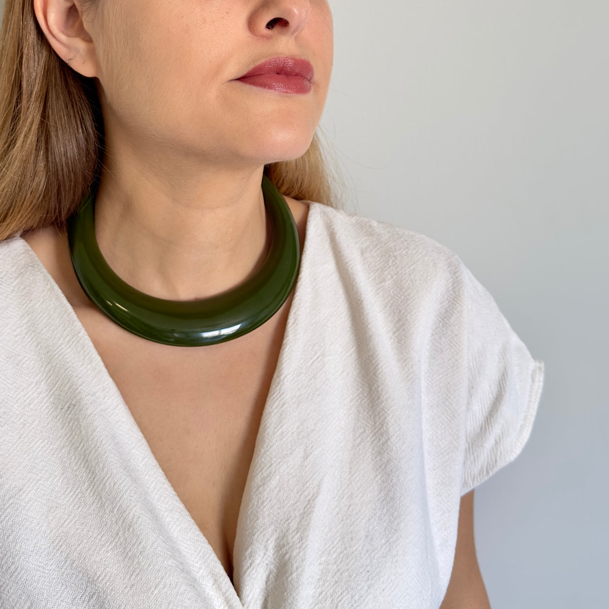 Choker Resina Málaga Verde Militar