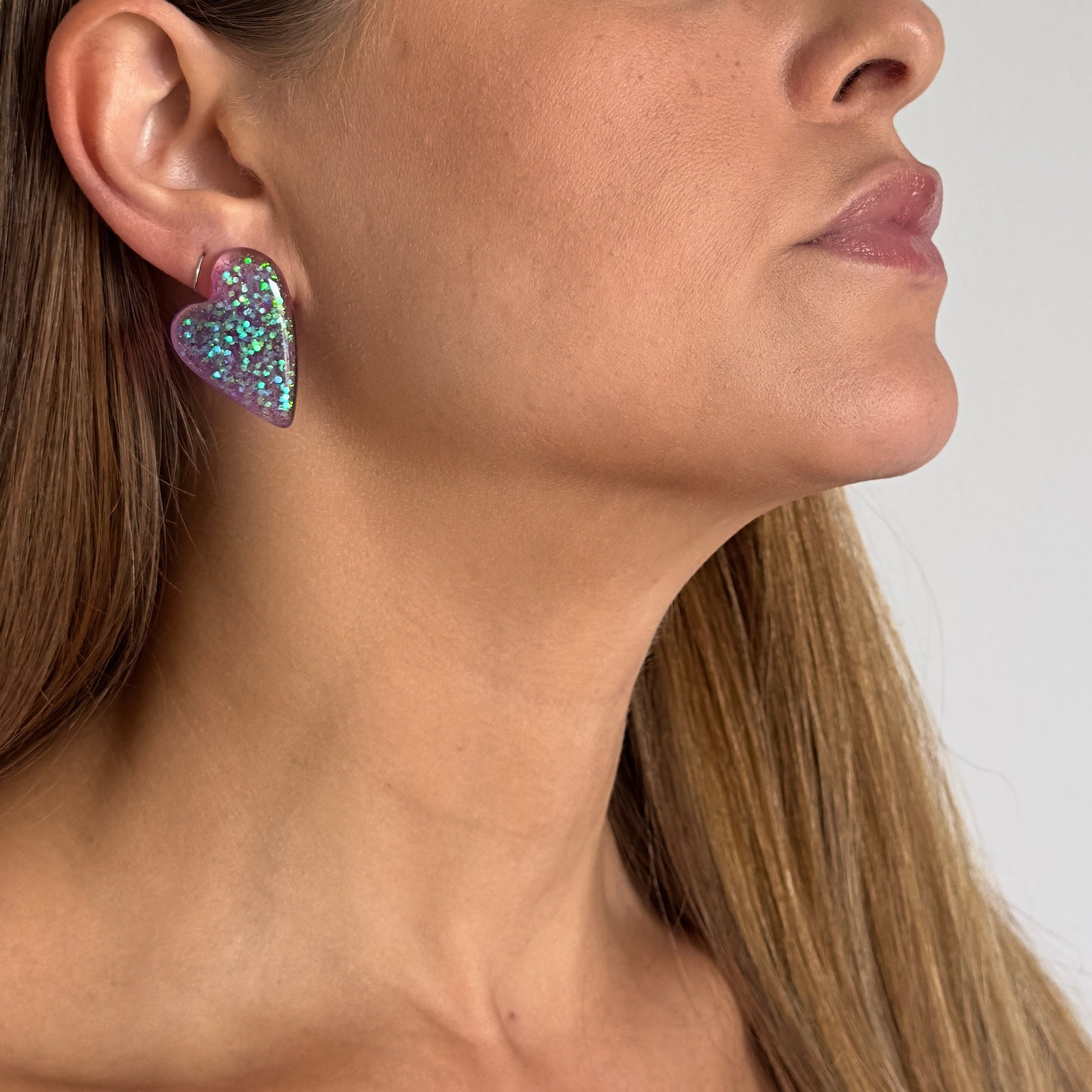 Brinco Coração Roxo vibrante - Fridali Shop
