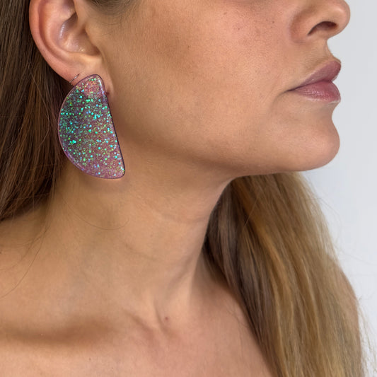 Brinco Meia Lua roxo com glitter - Fridali Shop