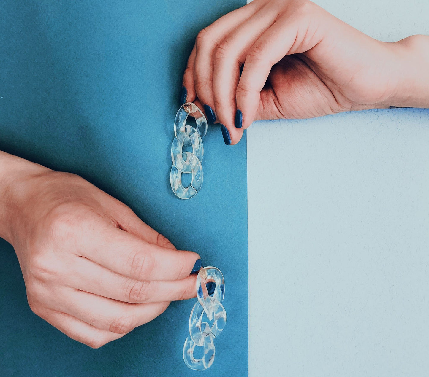 Brinco Capri Transparente - Fridali Shop